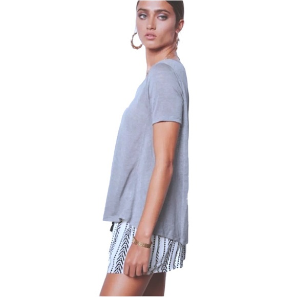 $84 Tart Corneiia Swing Tee Large 10 12 Frost Gray High Low Scoop Breezy NWT - Picture 5 of 13